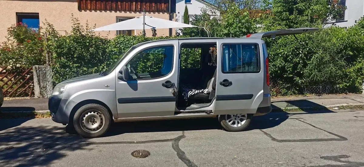 Occasion Fiat Doblò 77 ch (56 kW) 2006 Argent Monospace