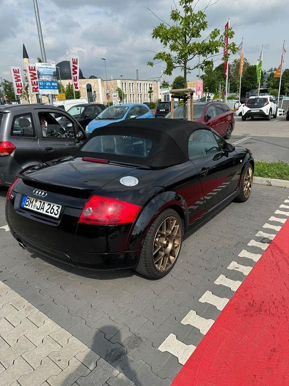 Schwarz Gebraucht 2004 Audi TT Roadster Sport Cabrio | 4.900 € (Fairer Preis) - Bild 1/4