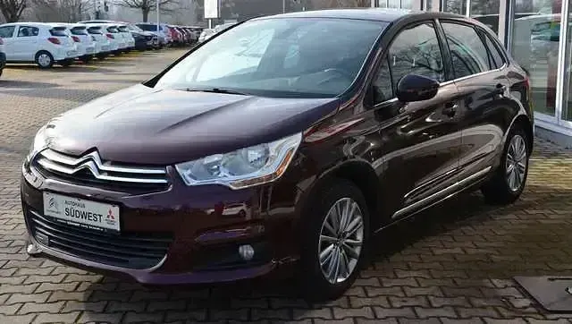 Gebraucht Citroën C4 Tendance 120 PS (88 kW) 2011 Rot (metallic) Kleinwagen