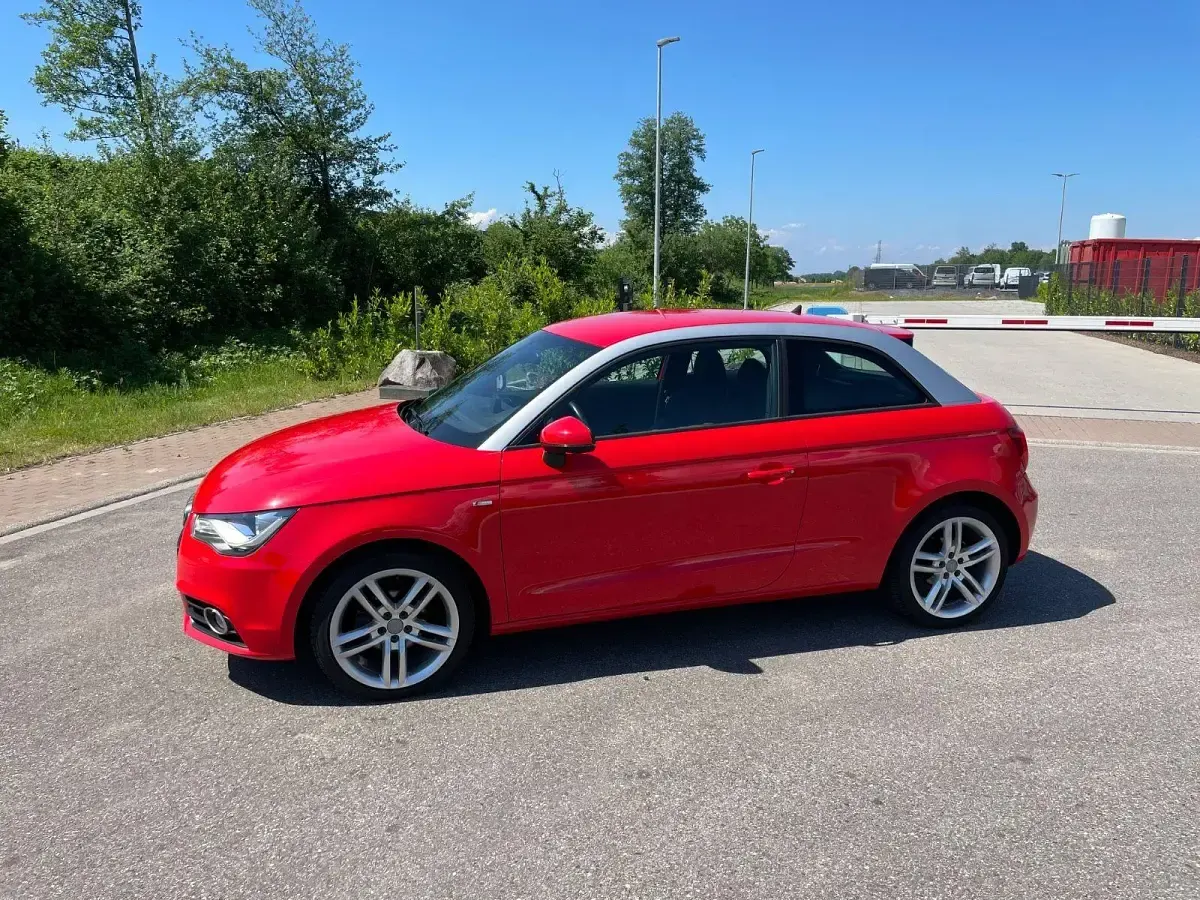 Gebraucht Audi A1 S-Line 86 PS (63 kW) 2012 Rot Kleinwagen