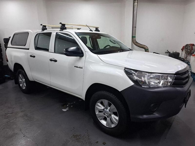 Weiß Gebraucht 2019 Toyota HiLux Abholung | 33.990 € (Fairer Preis) - Bild 1/4