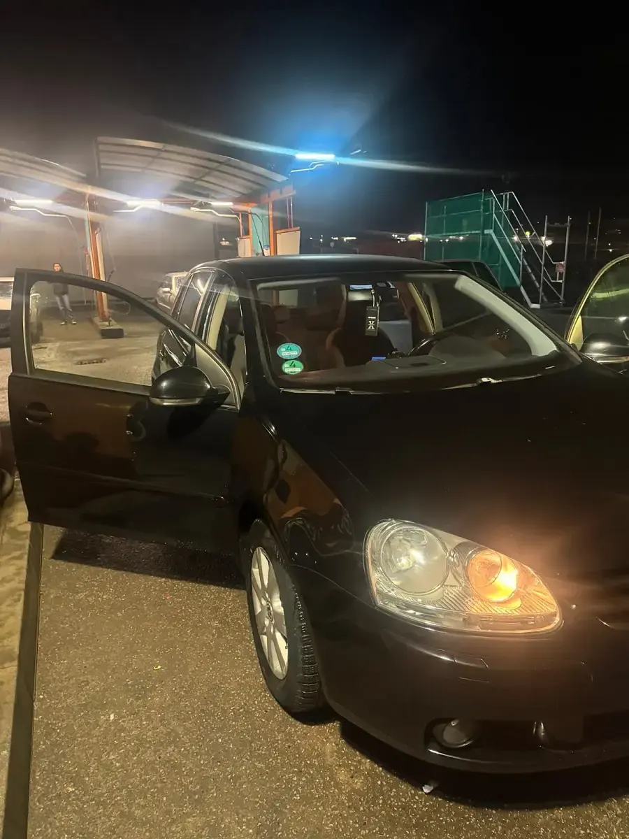 Gebraucht VW Golf VI 105 PS (77 kW) 2009 Kleinwagen