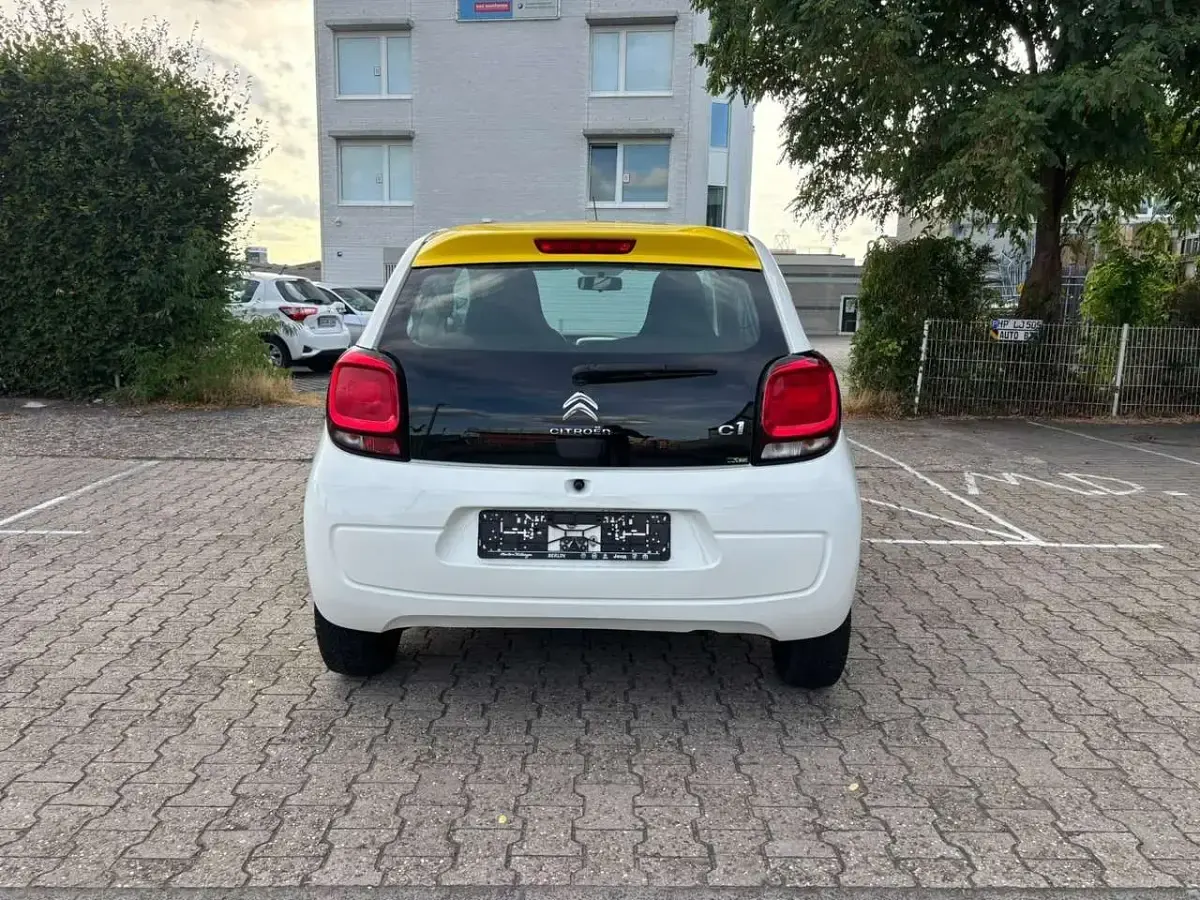 Gebraucht Citroën C1 Feel 69 PS (50 kW) 2018 Weiß Kleinwagen