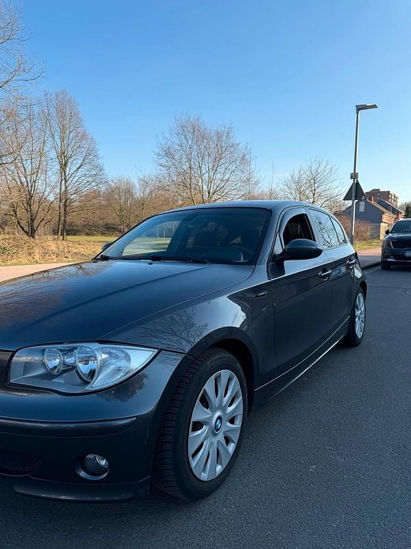 Gebraucht BMW 116 116 PS (85 kW) 2007 Grau Kleinwagen