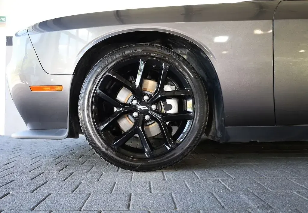Gebraucht Dodge Challenger 377 PS (277 kW) 2021 Grau Coupé