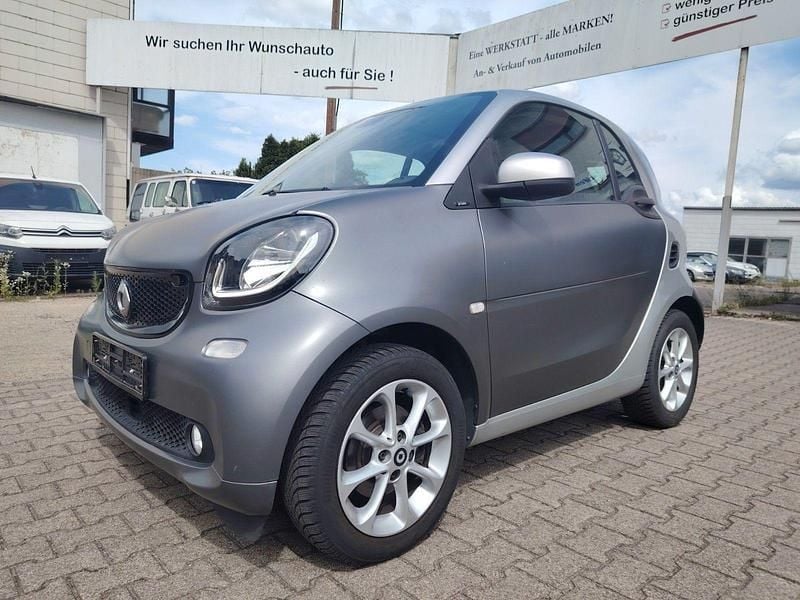 Silber Gebraucht 2018 Smart ForTwo Coupé Prime Coupé | 9.999 € (Superpreis) - Bild 1/4