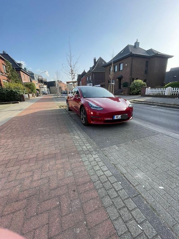 Gebraucht Tesla Model 3 350 kW (476 PS) 2020 Rot Limousine