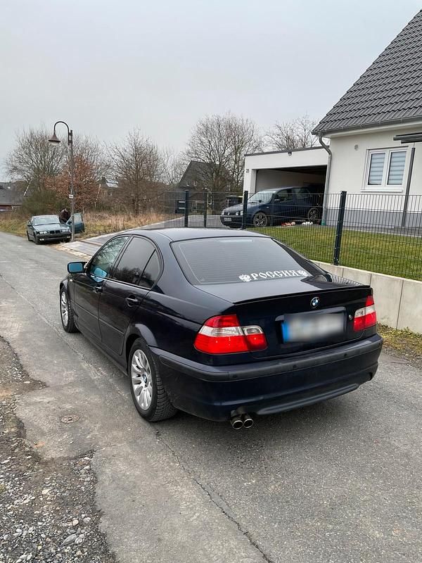 Gebraucht BMW 316 115 PS (84 kW) 2002 Blau Limousine