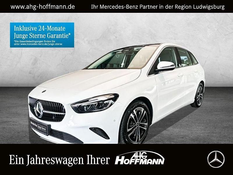 Weiß Gebraucht 2024 Mercedes B200 Van / Kleinbus | 36.925 € - Bild 1/4
