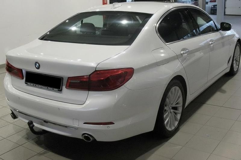Gebraucht BMW 520 Luxury Line 190 PS (139 kW) 2017 Weiß Limousine