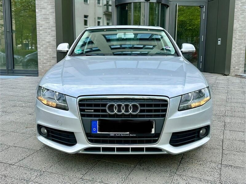Silber Gebraucht 2009 Audi A4 Ambiente Limousine | 9.250 € (Guter Preis) - Bild 1/4