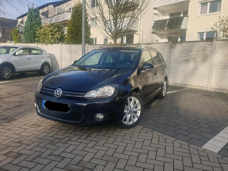 Grün Gebraucht 2010 VW Golf Kombi | 4.500 € (Guter Preis) - Bild 1/4