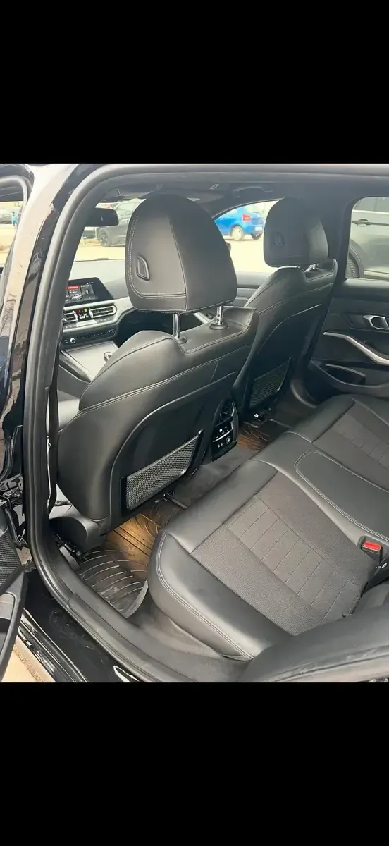 Gebraucht BMW 318 Efficient Dynamics 150 PS (110 kW) 2020 Schwarz Kombi
