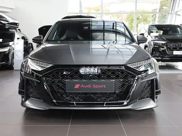 Neu Audi RS3 Sportback Competition 400 PS (294 kW) 2026 Daytonagrau perleffekt Kleinwagen