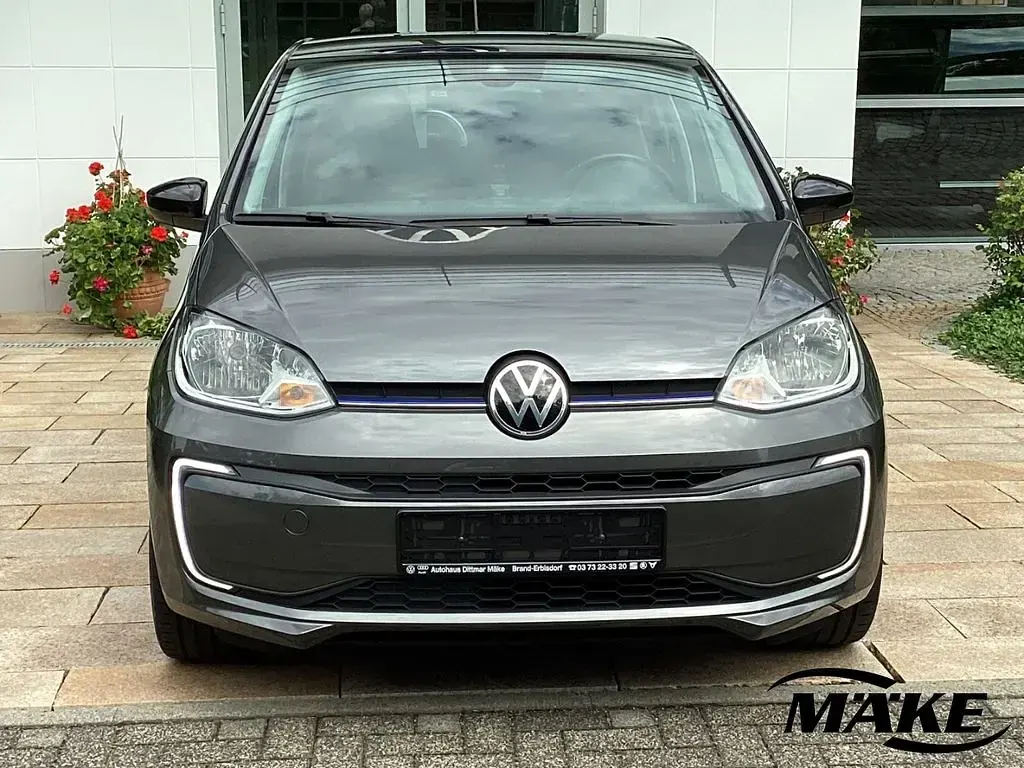 Gebraucht VW e-up! Style 61 kW (83 PS) 2022 Siliziumgrau /deep black perleffekt (metallic) Kleinwagen