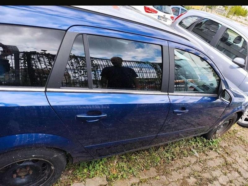 Gebraucht Opel Astra Cosmo 105 PS (77 kW) 2008 Blau Limousine