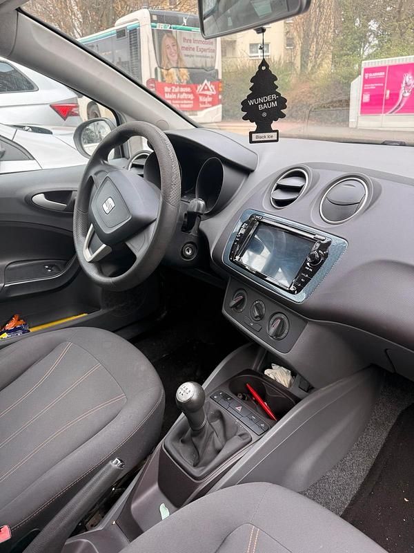 Gebraucht Seat Ibiza 60 PS (44 kW) 2010 Silber Kleinwagen