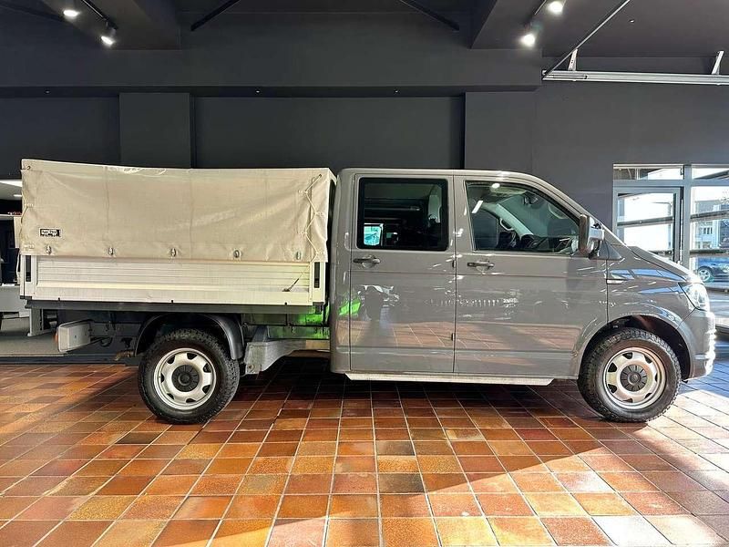 Usata VW Transporter 140 CV (102 kW) 2016 Grigio Furgone