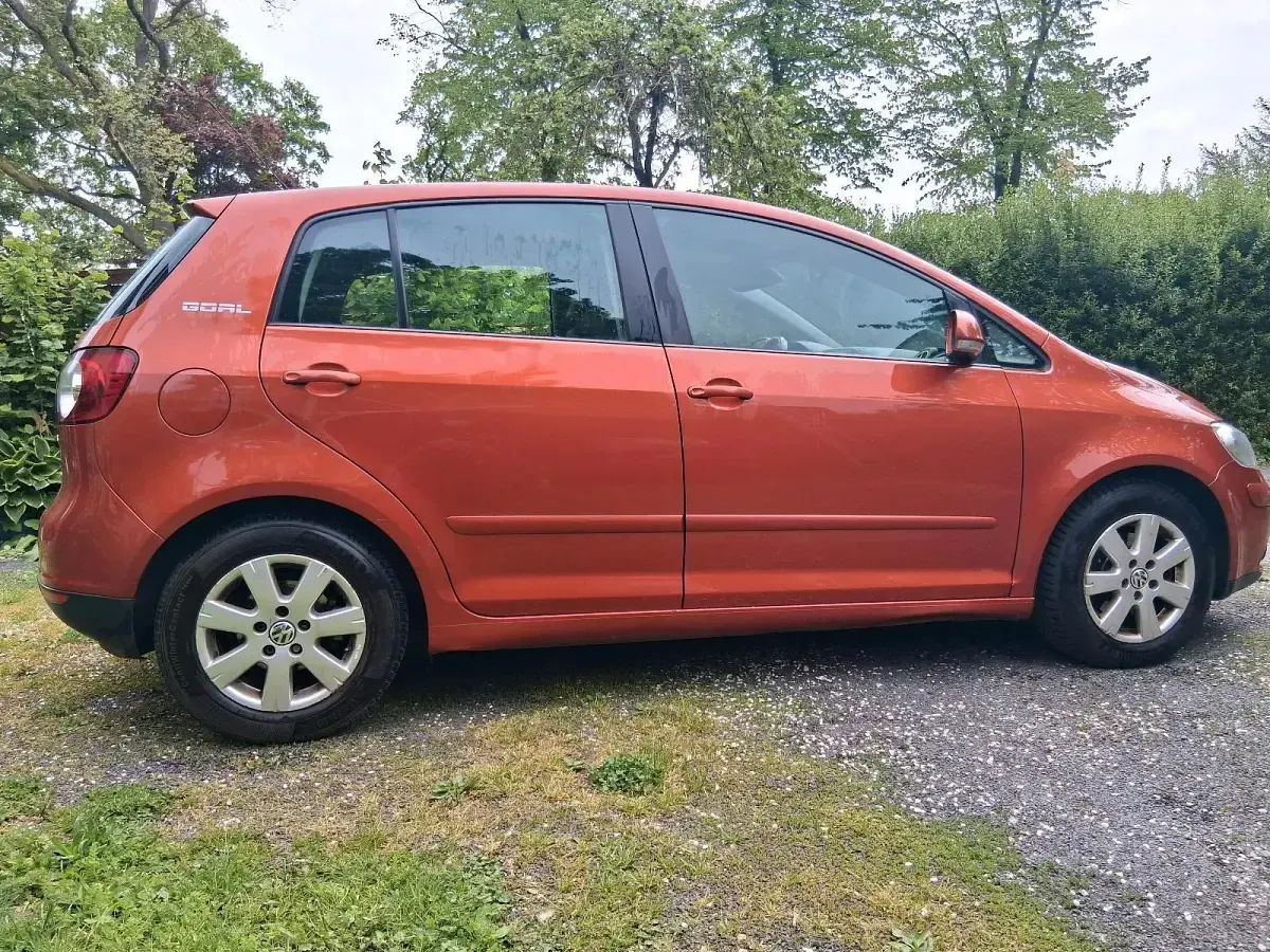 Gebraucht VW Golf IV 102 PS (75 kW) 2006 Orange Limousine