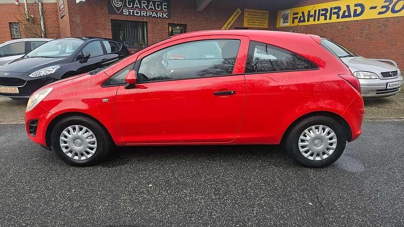 Gebraucht Opel Corsa Selection 69 PS (50 kW) 2011 Rot Limousine