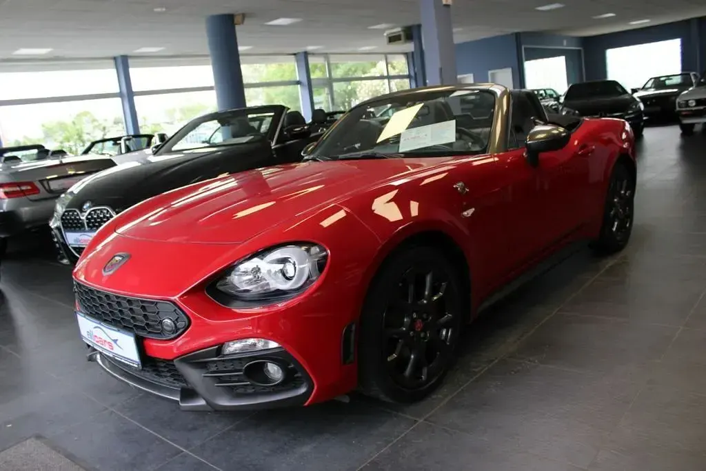 Gebraucht Fiat 124 Spider Abarth 170 PS (125 kW) 2019 Rot Cabrio