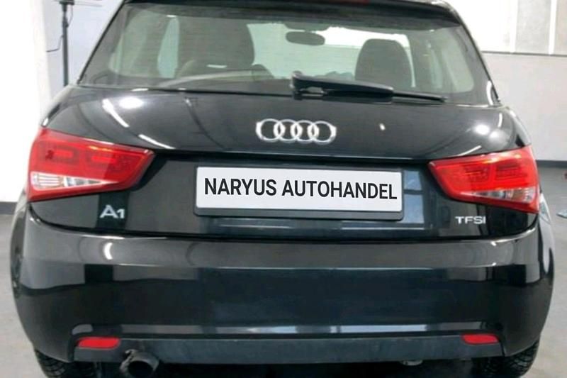 Gebraucht Audi A1 Attraction 85 PS (62 kW) 2012 Schwarz Kleinwagen