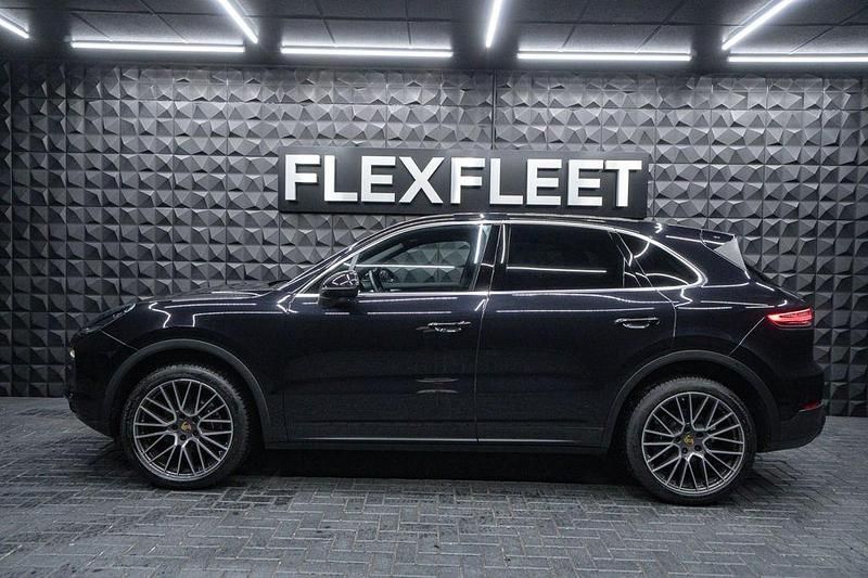 Second-hand Porsche Cayenne 340 CP (250 kW) 2019 Negru SUV