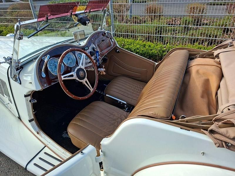 Używany MG TD 54 KM (39 kW) 1953 Biały Kabriolet