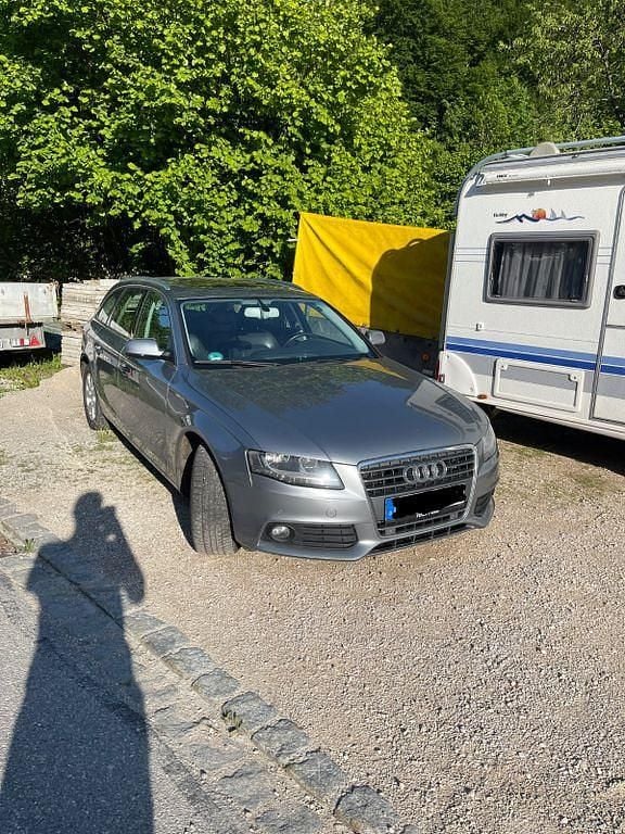 Grau Gebraucht 2009 Audi A4 Ambiente Kombi | 4.500 € (Superpreis) - Bild 1/4