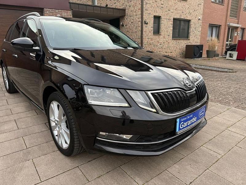 Gebraucht Skoda Octavia Style 190 PS (139 kW) 2019 Schwarz Kombi