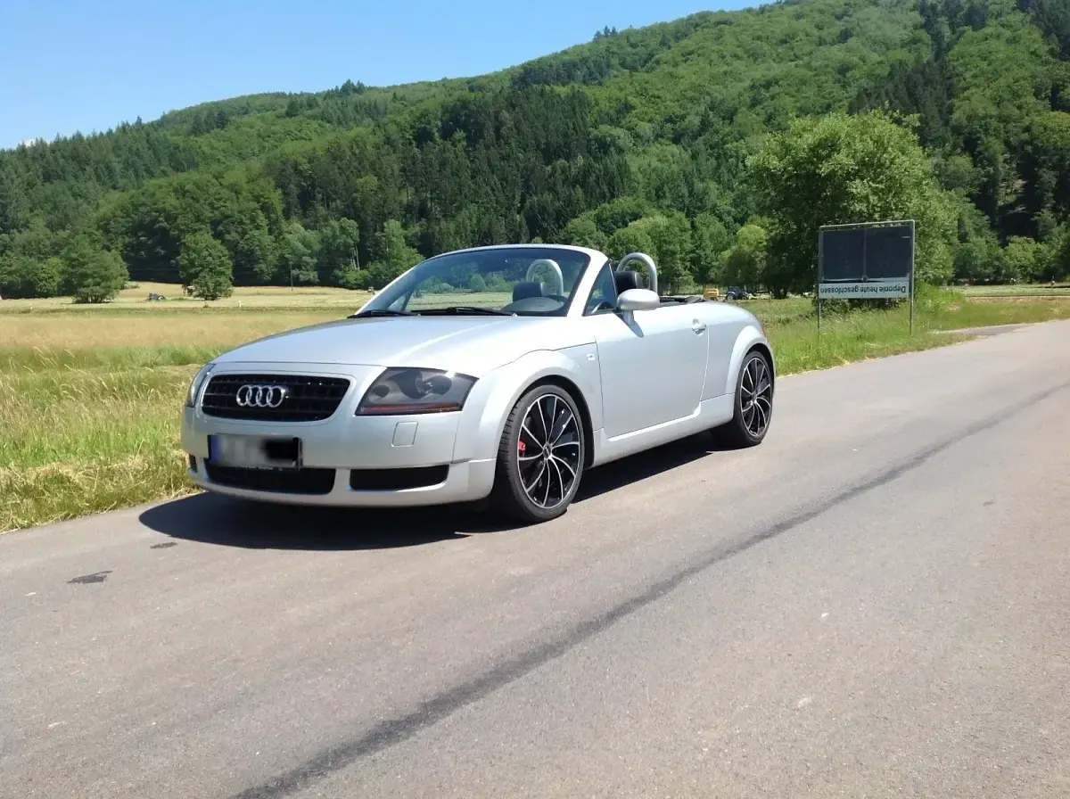 Gebraucht Audi TT Roadster 180 PS (132 kW) 2000 Silber Cabrio