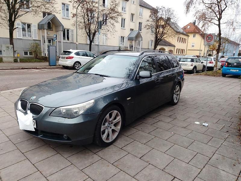 Gebraucht BMW 525 218 PS (160 kW) 2006 Silber Kombi