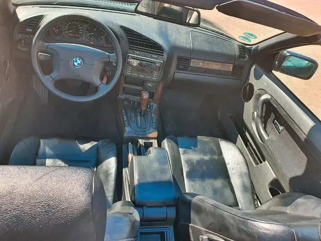 Gebraucht BMW 320 Cabriolet Basis 150 PS (110 kW) 1998 Schwarz Cabrio