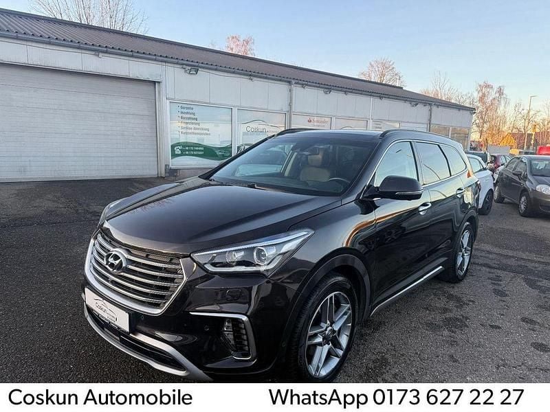 Braun Gebraucht 2016 Hyundai Grand Santa Fe Premium SUV | 19.990 € (Fairer Preis) - Bild 1/4