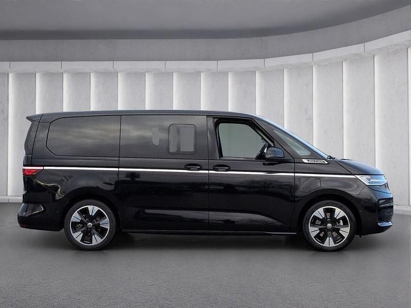 Gebraucht VW Multivan 245 PS (180 kW) 2025 Schwarz Van