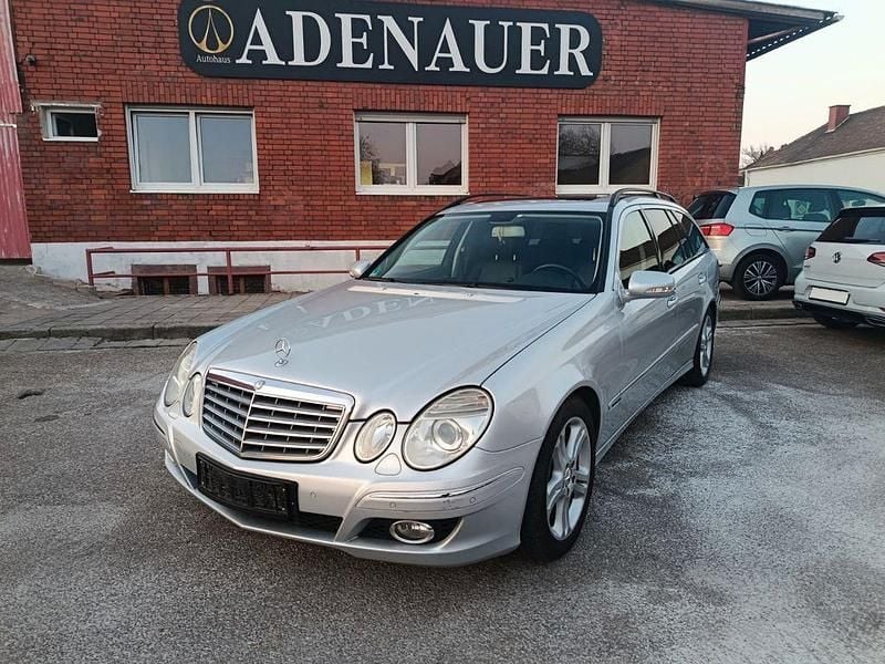 Gebraucht Mercedes E200 184 PS (135 kW) 2009 Silber Kombi