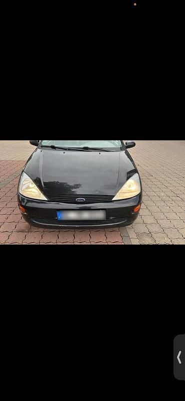 Gebraucht Ford Focus 101 PS (74 kW) 1999 Schwarz Limousine