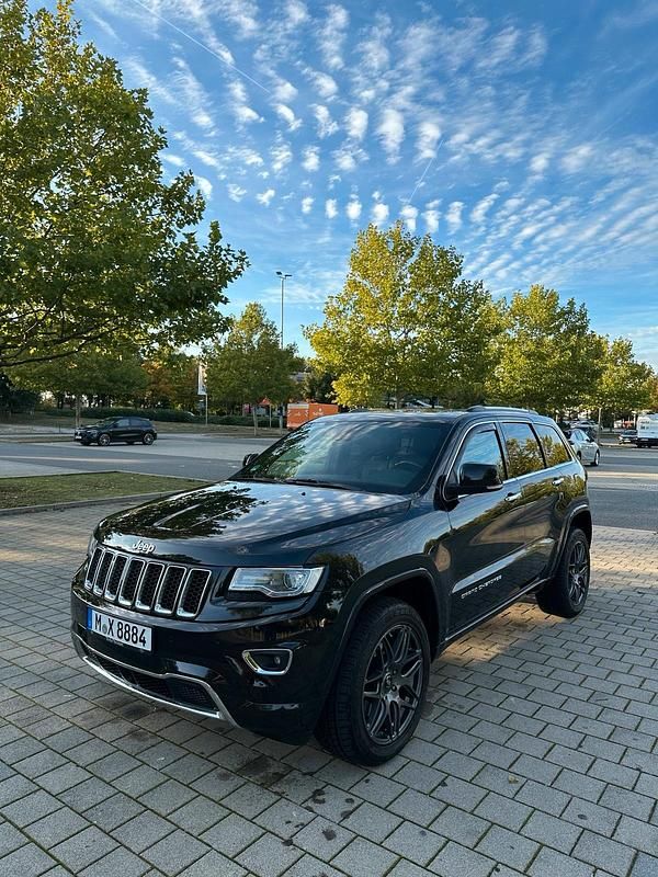 Schwarz Gebraucht 2016 Jeep Grand Cherokee Overland SUV | 27.800 € - Bild 1/4