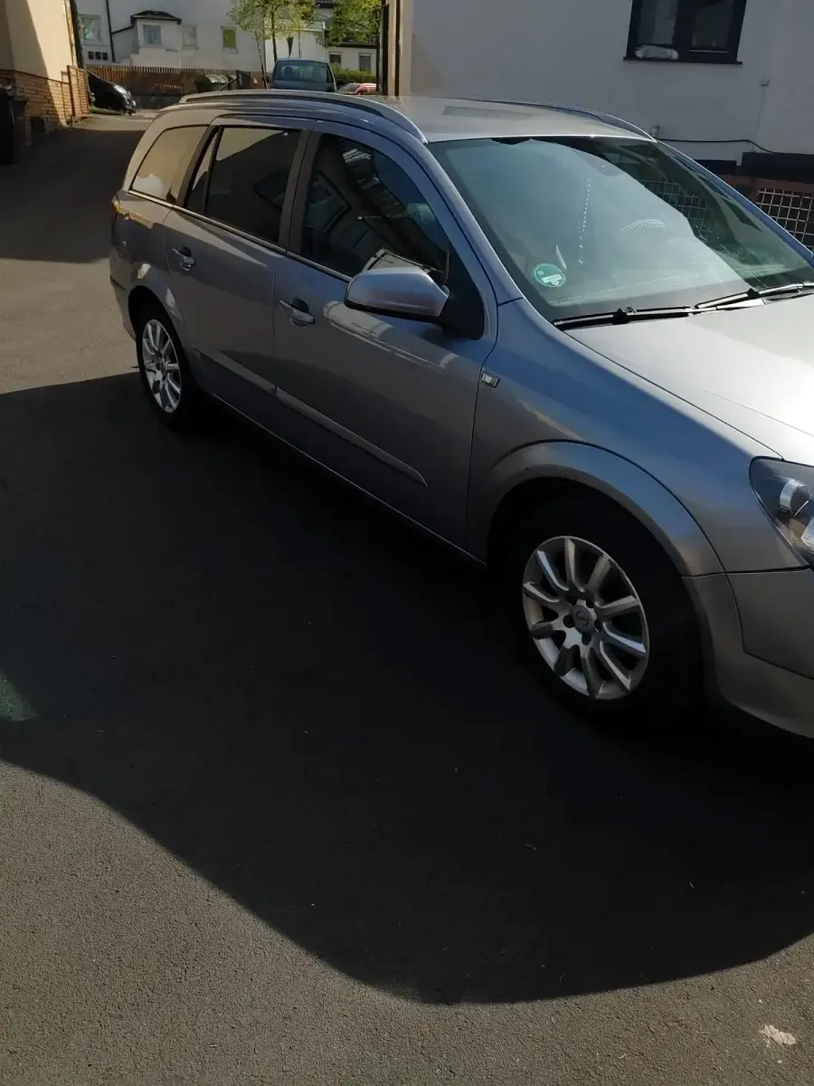 Gebraucht Opel Astra 111 PS (81 kW) 2005 Grau Kombi