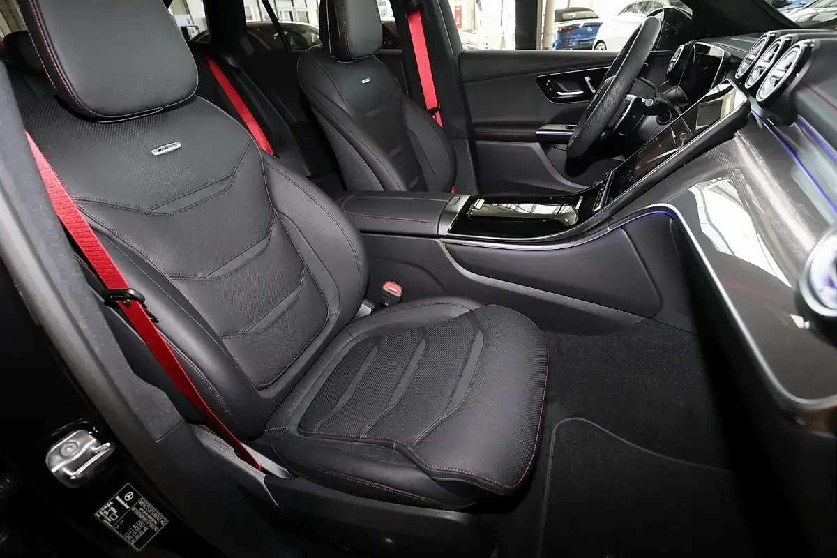 Gebraucht Mercedes GLC43 AMG AMG 421 PS (309 kW) 2026 Metalliclack obsidianschwarz met SUV