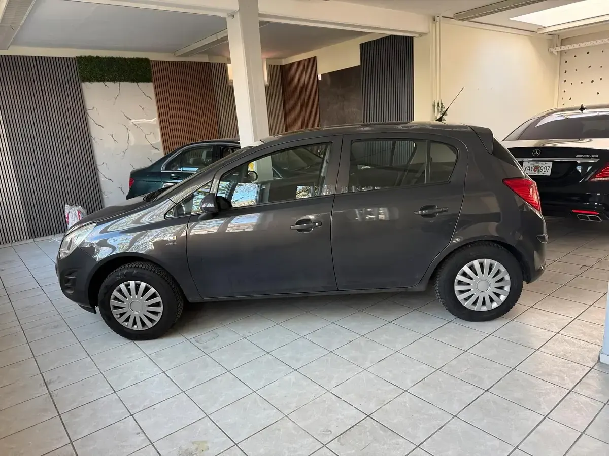 Brugt Opel Corsa 86 HK (63 kW) 2013 Grå Hatchback