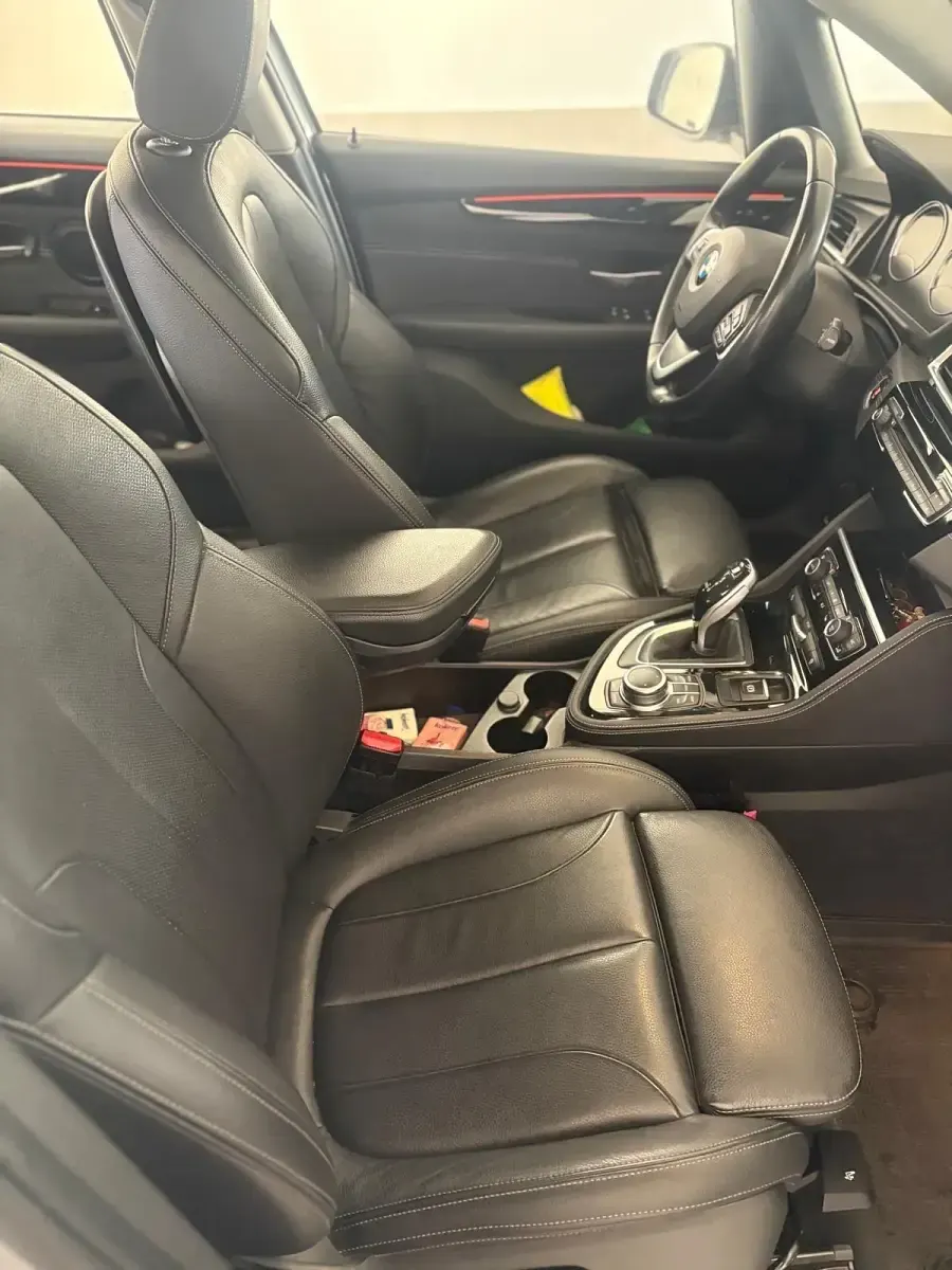 Gebraucht BMW 218 150 PS (110 kW) 2019 Silber Kombi