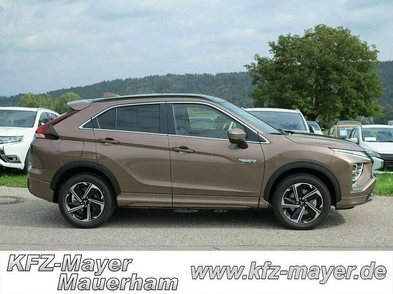Gebraucht Mitsubishi Eclipse Cross Select 188 PS (138 kW) 2024 Titan weiss SUV