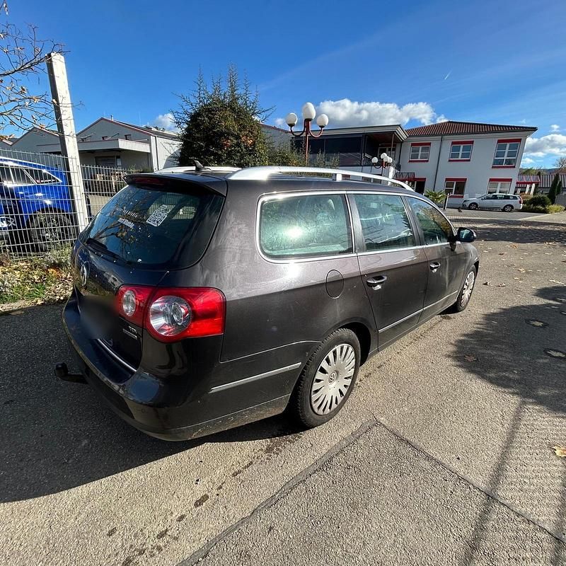Gebraucht VW Passat 110 PS (80 kW) 2009 Kombi