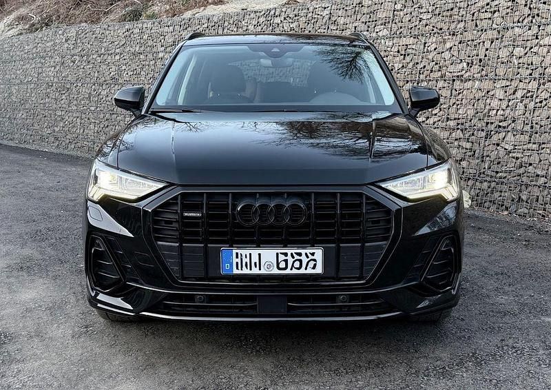 Gebraucht Audi Q3 S-Line 190 PS (139 kW) 2019 Schwarz SUV
