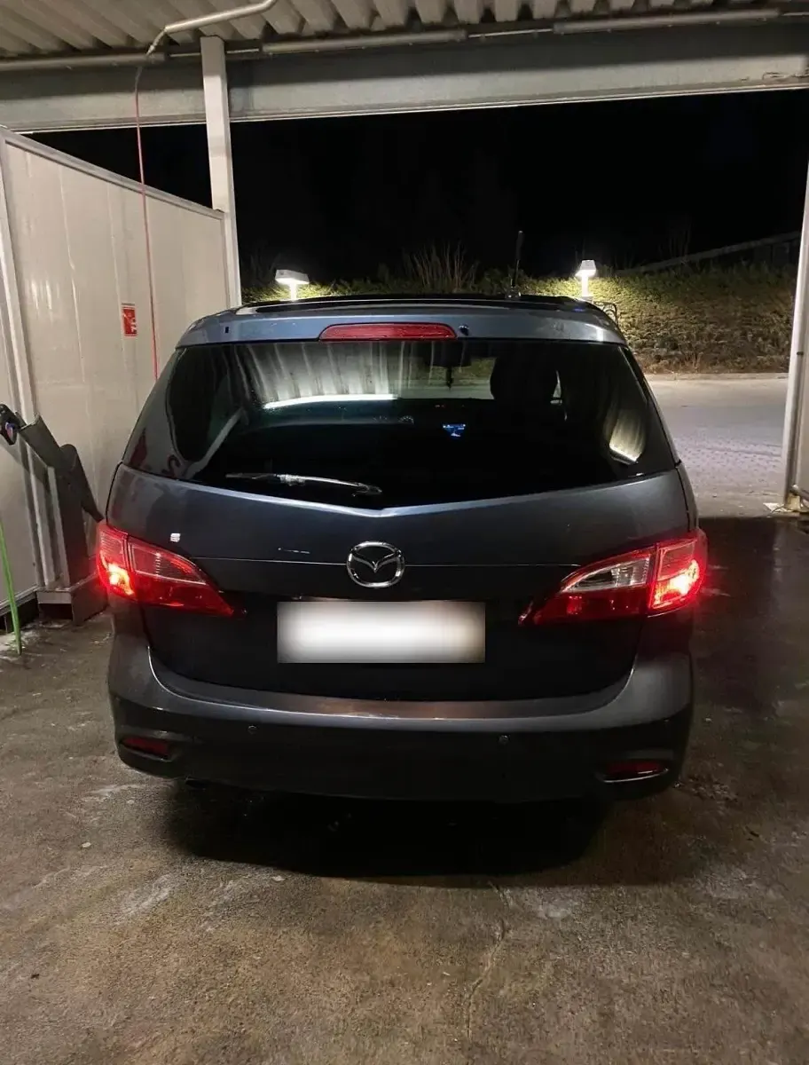 Gebraucht Mazda 5 116 PS (85 kW) 2015 Grau Van / Kleinbus