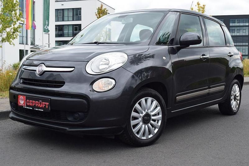 Grau Gebraucht 2014 Fiat 500L Pop Star Van / Kleinbus | 4.999 € (Guter Preis) - Bild 1/4