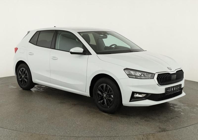 Neu Skoda Fabia 116 PS (85 kW) 2026 Moon weiß metallic Kleinwagen