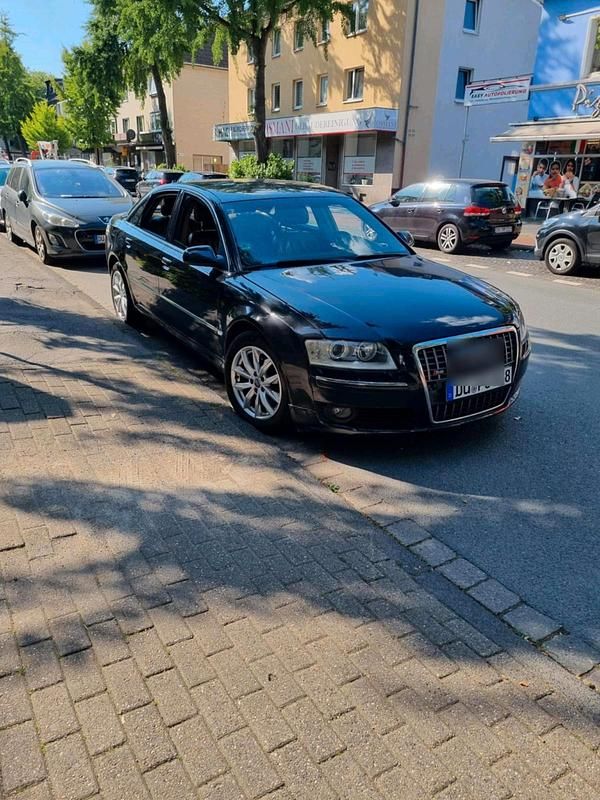 Schwarz Gebraucht 2005 Audi A8 Limousine | 4.990 € (Fairer Preis) - Bild 1/4