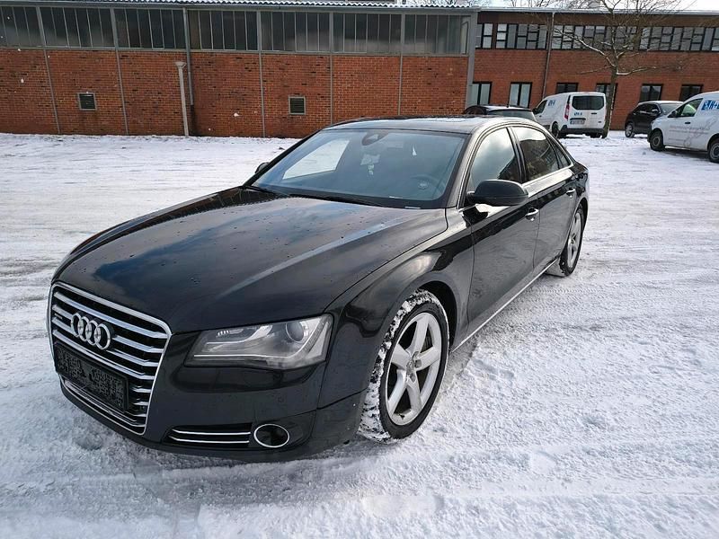 Schwarz Gebraucht 2012 Audi A8 Limousine | 16.499 € - Bild 1/4